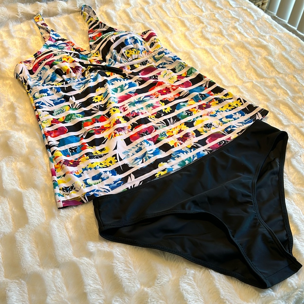 New Size Medium Tankini Swim Suit